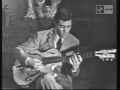 Franco Cerri rivede le sue interpretazioni di Lover ( di Richard Rodgers e Lorenz Hart ) e Corcovado (di Tom Jobim) Nel programma 